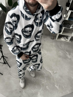 Стильний чоловічий костюм