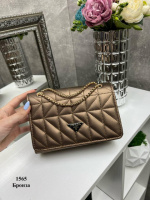 Бронза - стильний стьобаний каркасний клатч на магніті під клапаном, на ланцюжку (1565)