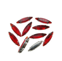 Страз (стекло)  в металлической оправе. Размер - 4×15 мм. Цвет- тёмно-красный 5 шт