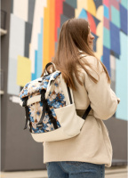 Жіночий рюкзак білий з принтом