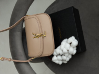 Жіноча  сумка Saint Laurent Solferino medium leather shoulder bag  бежевий