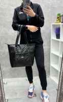 Чорна та стильна сумка-шопер з функціональною кишенею спереду  (5147)
