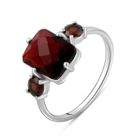 Серебряное кольцо CatalogSilver с натуральным гранатом 2.925ct, вес изделия 2,58 гр (2095460) 18 размер