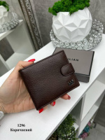 Натуральна шкіра. Коричневий - чорний чоловічий гаманець на кнопці, 9,5х11,5 см (1296)