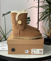 Зимові жіночі уггі Ugg Bailey Button (36-40)