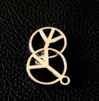 Металлическая подвеска. Размер -14*14,мм. Цвет - серебро. Цена указана за 1 шт