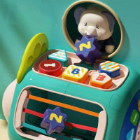 Розвивальна гра (8 ігор, звук, підсвічування, мелодії, на батарейках, прорізувач, тріскачка).