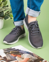 Чоловічі сірі кросівки з текстилю