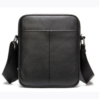 Мужская кожаная сумка мессенджер компактная черная из натуральной кожи флотар