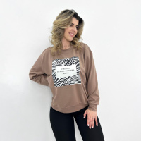 Жіночий світшот з анімалістичним принтом «Wild» оптом | Батал | Розпродаж моделі Капучіно, 50-52