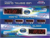 Годинник настільний 808 з червоним підсвічуванням.