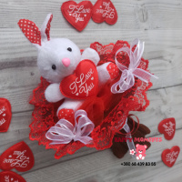 ​Мини -букетик с белым зайчиком с сердцем «I love you».
