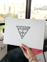Коробка Guess маленька