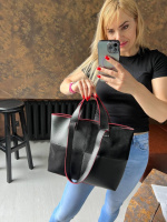 Чорна з червоним — велика, стильна та елегантна сумка на блискавці зі вставками з натуральної замші (0495-1)