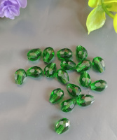Хрустальные бусины*капля*. Размер 6*8мм. Цвет зелёный. Цена указана за 1 шт