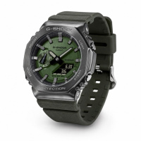 Чоловічий годинник Casio G-SHOCK GM-2100B-3A — ударостійкий сталевий корпус та водозахист 200 метрів