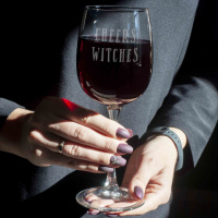 Бокал для вина «Cheers witches», английский, Крафтовая коробка