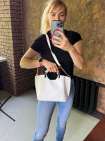 АКЦІЯ!  Біла — стильна сумка на три відділення — фурнітура золото — топ продажів  (2049)