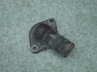 Фланец системы охлаждения Митсубиси Спейс Вагон N33W 2.0