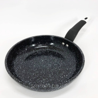 Сковорода UNIQUE UN-5134 22 см. без кришки, стійка до подряпин та сколів сковорода, з антипригарним покриттям