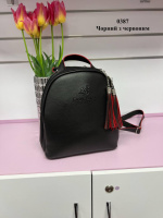 Чорна з червоним у середині — стильна сумка-рюкзак Lady Bags на два відділення на блискавках, зі знімними китицями (0387)