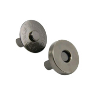 Кнопка магнитная. Размер - 18 мм. Цвет - темный никель.