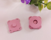 Кнопка магнитная пришивная 18мм. Цвет розовый