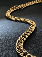 Цепь два сплетения. Размер звена 1,5×1 см. Цвет - золото. Цена указана за 1 метр