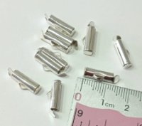 Застёжка «слайдер». Размер - 4×13 мм. Цвет - серебро. Цена указана за 1 шт.