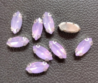 Страз (акрил)  в металлической оправе. Размер - 7*15 мм. Цвет - светло фиолетовый опал