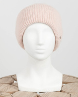 Жіноча зимова світло-бежева шапка