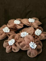 Фатиновый цветок с бисером. Размер - 2-2,5 см. Цвет - серый