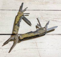 Мультитул-плоскогубцы 9 в 1 / АА2-М