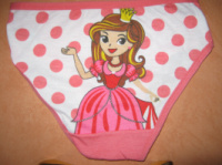 Трусики дитячі на дівчинку 3-6 років, 95% бавовна, коралового кольору, малюнок - принцеса