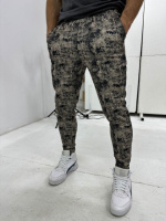 Теплі спортивні штани чоловічі матеріал трьохнитка на флісі