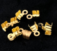 Кінцевики для шнурів з насічками

Розмір: довжина 0,8 см
Ширина 0,4см
Колір - золото