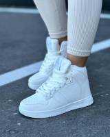 Зимові кросівки