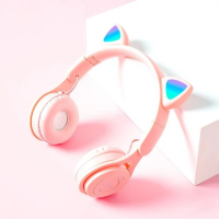 Беспроводные наушники с RGB ушками и микрофоном  Cat Ear Headset