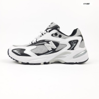 New Balance 725 сірі з білим та чорним