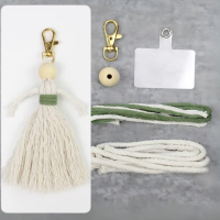 Набор макраме для вязания и рукоделия брелока на сумку,для ключей и аксессуаров «Куколка» белый с зелёным