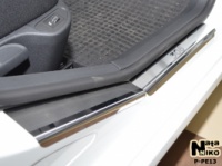 Защитные накладки на пороги PEUGEOT 308 5D c-2007г.