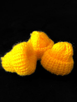 В'язані міні шапочки
Розмір - 35*35 мм
колір - жовтий.
ціна за 1 шт