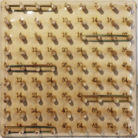 Математический планшет большой. 27*27 см. 9*9 Резиночки. Материал дерево.