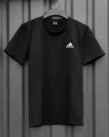Чоловіча футболка Adidas чорна (ХМ)