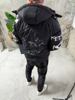 Куртка зимова зі знімним капюшоном чоловіча стильна з принтом