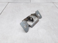 Петля, ригель, скоба замка крышки багажника Мерседес-Бенц W210 седан