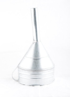 Лійка металева для вантажівок 5л, пряма