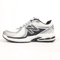 New Balance 860v2 білі з чорним