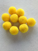 Помпон текстильный. Размер 2 см. Цвет - жёлтый.