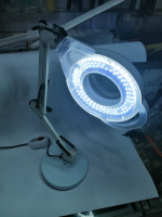 Лампа лупа косметологическая настольная светодиодная Led с подставкой 120 диодов